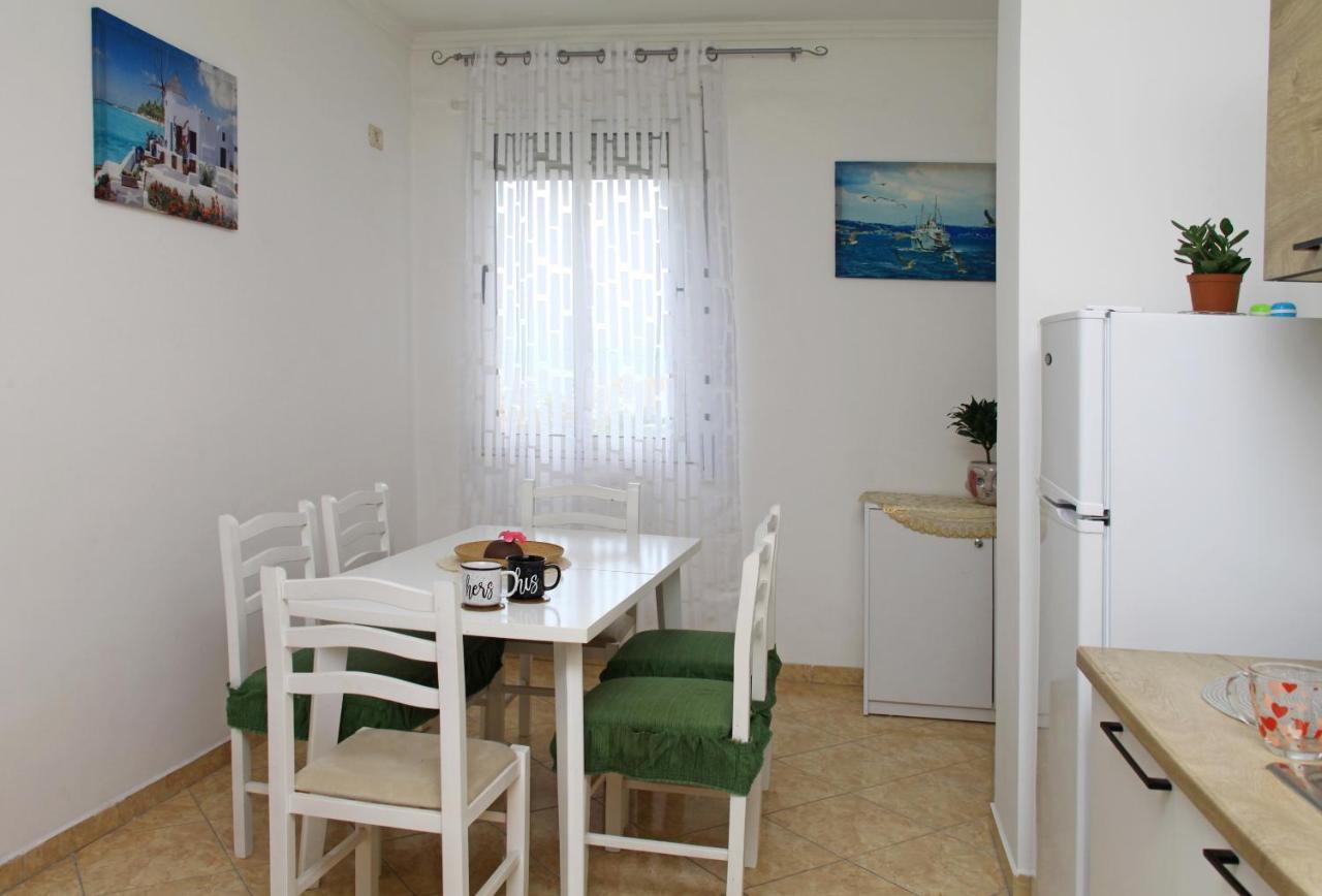 Beautiful Apartment At Port Side! ドゥラス エクステリア 写真
