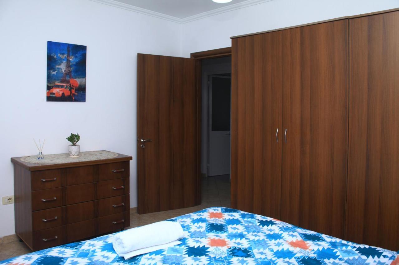 Beautiful Apartment At Port Side! ドゥラス エクステリア 写真
